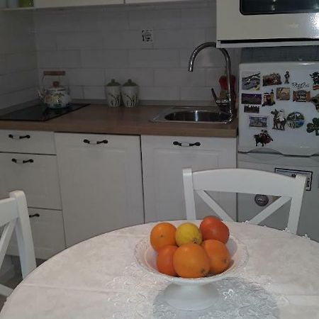 Studio Apartment Angie Split Extérieur photo